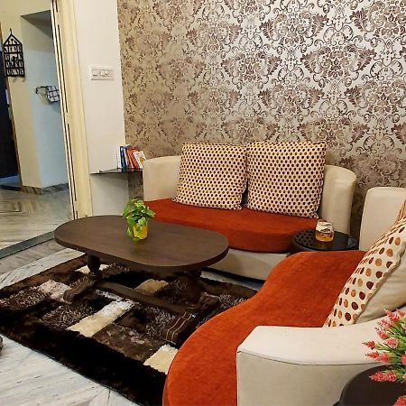 Aditya Premium Homestay- Furnished Air Conditioned- 2Bhk Jabalpur Buitenkant foto