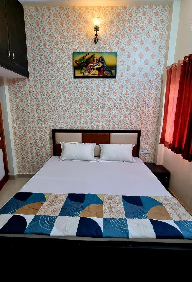 Aditya Premium Homestay- Furnished Air Conditioned- 2Bhk Jabalpur Buitenkant foto