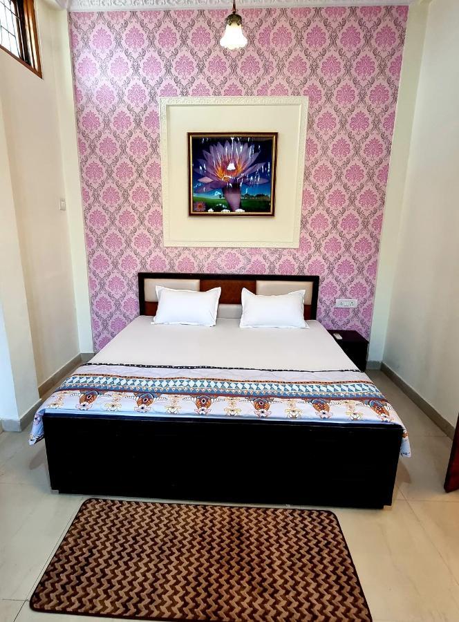 Aditya Premium Homestay- Furnished Air Conditioned- 2Bhk Jabalpur Buitenkant foto