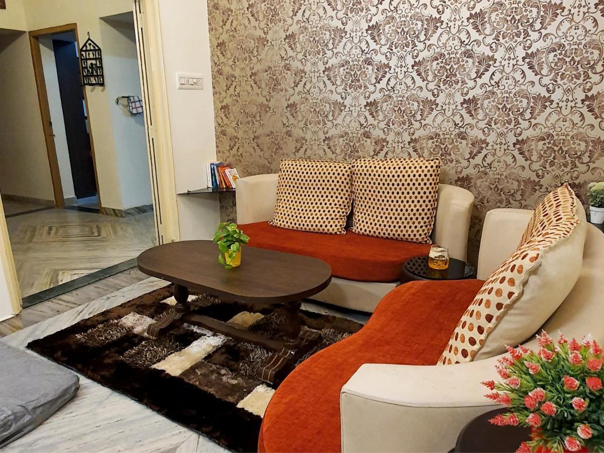 Aditya Premium Homestay- Furnished Air Conditioned- 2Bhk Jabalpur Buitenkant foto