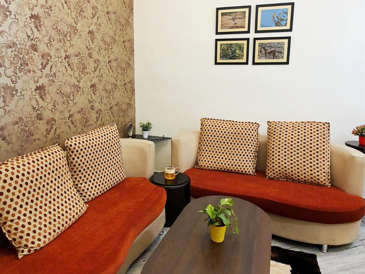 Aditya Premium Homestay- Furnished Air Conditioned- 2Bhk Jabalpur Buitenkant foto