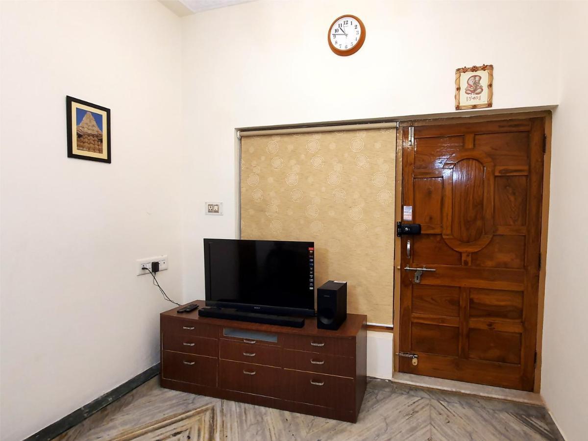 Aditya Premium Homestay- Furnished Air Conditioned- 2Bhk Jabalpur Buitenkant foto