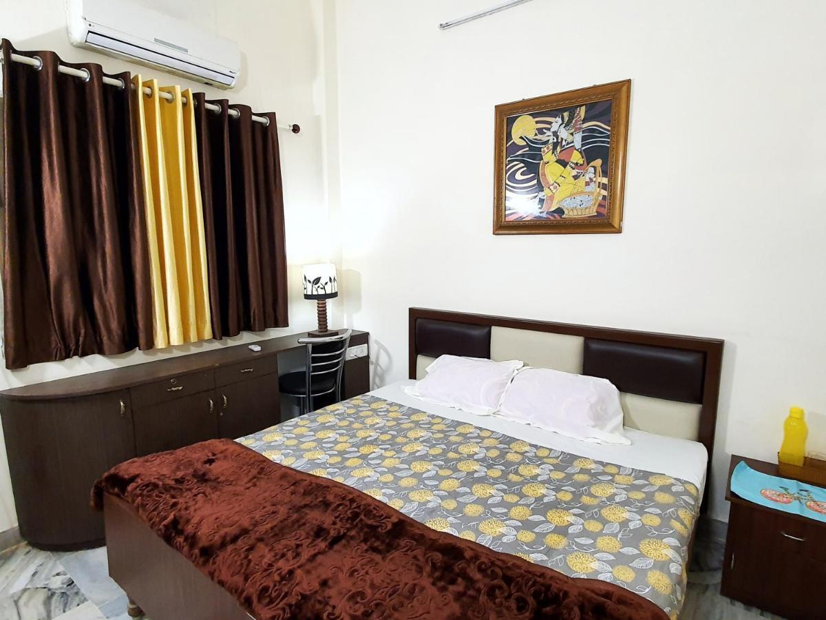 Aditya Premium Homestay- Furnished Air Conditioned- 2Bhk Jabalpur Buitenkant foto