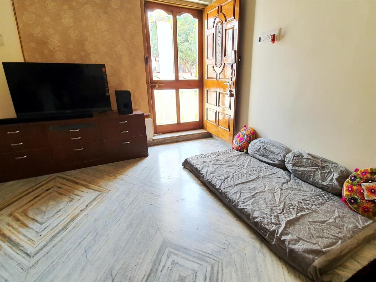 Aditya Premium Homestay- Furnished Air Conditioned- 2Bhk Jabalpur Buitenkant foto