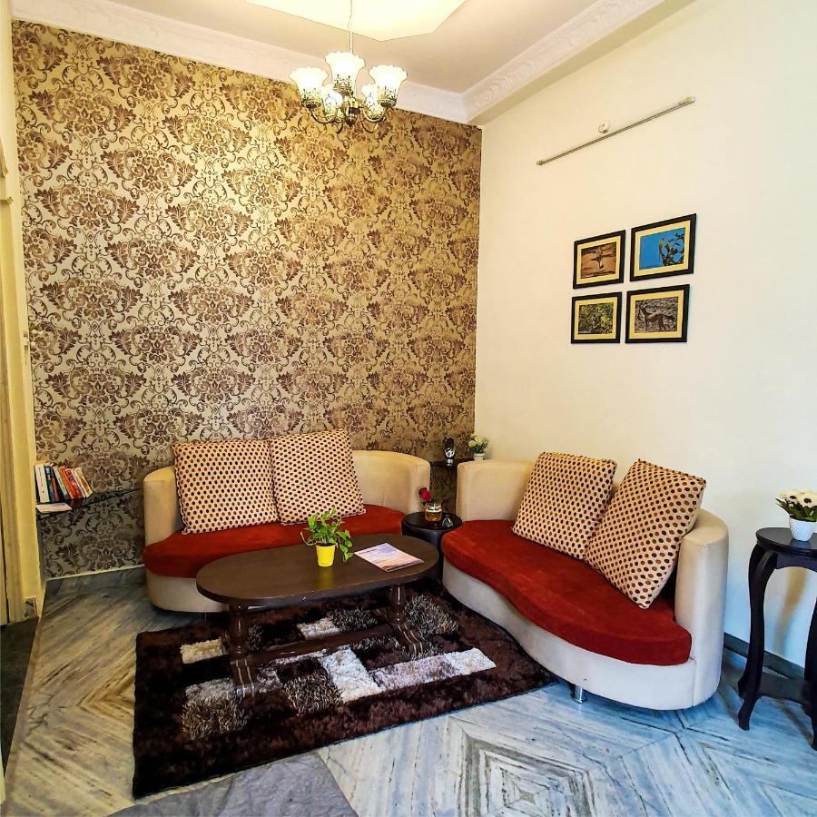 Aditya Premium Homestay- Furnished Air Conditioned- 2Bhk Jabalpur Buitenkant foto